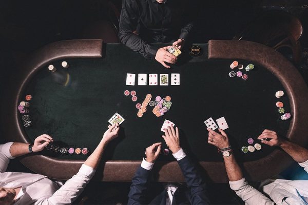 Những thuật ngữ Poker phổ biến bạn nên biết